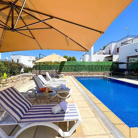 וילה Karmi A8 With Private Pool By Holidaykeys קיירניה