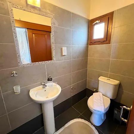 Karmi A8 With Private Pool By Holidaykeys