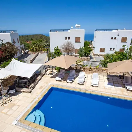 Karmi A8 With Private Pool By Holidaykeys