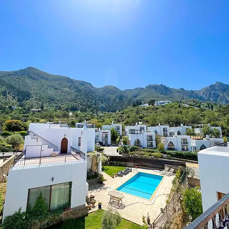 Villa Karmi A8 With Private Pool By Holidaykeys Kyrenia (Northern Cyprus)